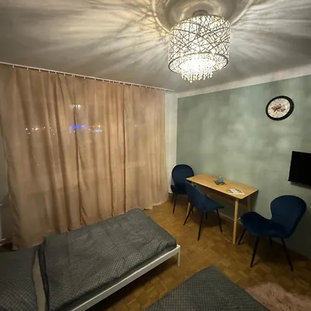 Mieszkaj U Marty Stale Na Stalym *
